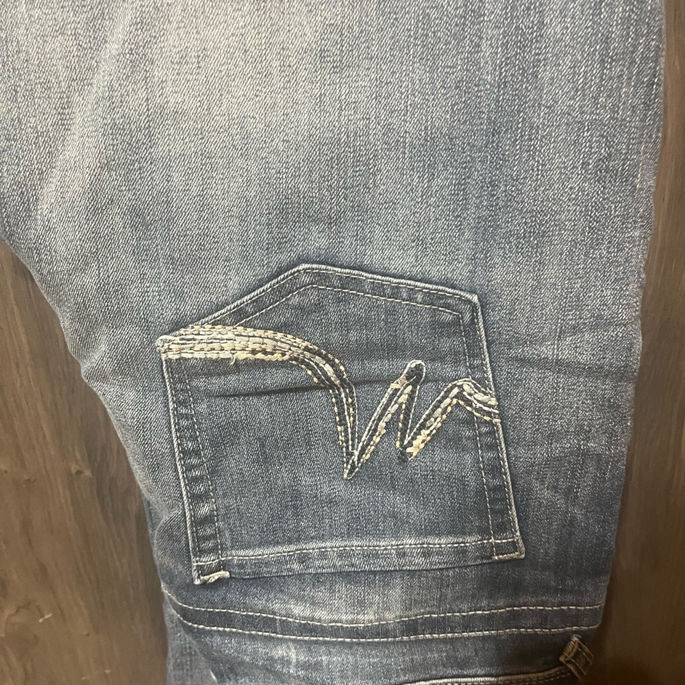 Women’s Light Blue Jeans